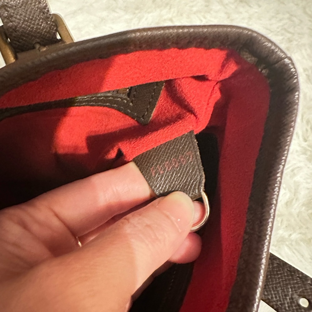 Authentic Louis Vuitton Damien Ebene bucket Marais with Red Interior - Picture 10 of 16